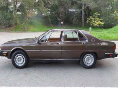 La Maserati Quattroporte marrone del 1979